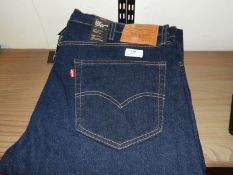 *Levi 502 Denim Jeans Size: 38/30