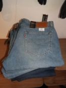 *Levi 502 Denim Jeans (Regular Taper) Size: 36/32