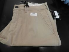 *Lyle & Scott Chino Shorts Size: 30