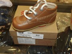 Pair of Childrens Kickers (Tan) Size: 21