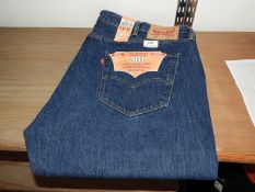 *Levi 501 Mens Jeans Size: 44/34