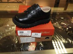 Pair of Childrens Kickers (Black/Black) Size: 6