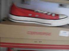 *Pair of Red Converse Size: 37.5