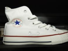 Pair of Converse Shoes (as per photograph) Size: 3
