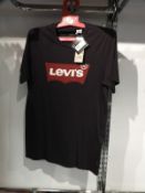 *Levi Gents T-Shirt Size: Small