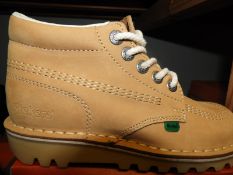 *Kickers Boots (as per photograph) Size: 3