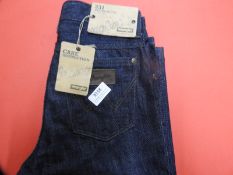 Wrangler Regular Fit 331 Jeans Size: 24
