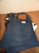 *Levi 502 Jeans Size: 33/32
