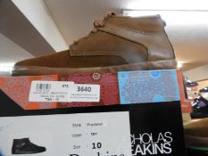 *Nicholas Deakin Boots (as per photograph) Size: 1