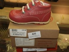 Pair of Childrens Kickers (Pink) Size: 3