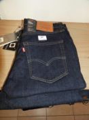 *Levi 512 Slim Taper Jeans Size: 32/30