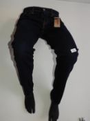 *Levi Gents Jeans Size: 32/32