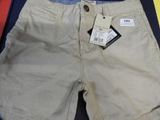 Penguin Shorts Size: 8-9 Years