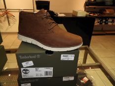 *Pair of Timberland Mens Chukka Boots (Dark Brown)