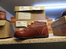Pair of Kickers Toddler Boots (as per photograph)