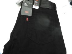 *Levi 512 Slim Taper Jeans (Black) Size: 33/32