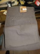 *Timberland Grey Trousers Size: 42/34