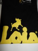 *Lois Men's T-Shirt Size: Medium