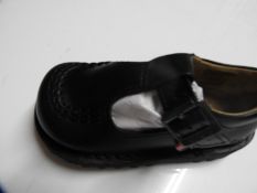 Pair of Children's Kickers (as per photograph) Siz