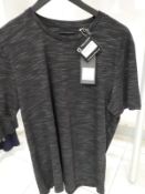 *Lyle & Scott Mens T-Shirt Size: Large