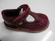 Pair of Children's Kickers (as per photograph) Siz