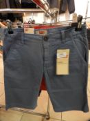 Levi Boys Shorts Size: 10 Years