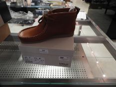 *Pair of Nicholas Deakins ND Boots (Tan) Size: 7