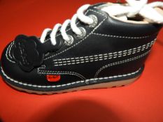 Pair of Children's Kickers (as per photograph) Siz