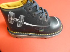 Pair of Children's Kickers Star Wars Edition Size: