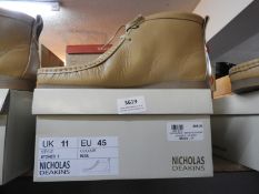 *Nicholas Deakin Boots (as per photograph) Size: 4