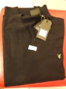 *Lyle & Scott V-Neck Jumper Size: XL