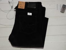 *Wrangler Arizona Classic Straight Cords (Black) S