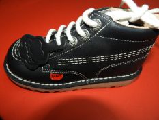 Pair of Children's Kickers (as per photograph) Siz