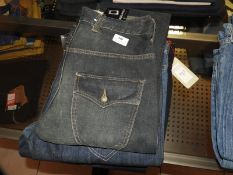 *FCUK Gents Jeans Size: 30/34