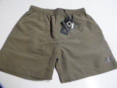 *Henri Lloyd Khaki Shorts Size: XL