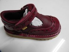 Pair of Children's Kickers (as per photograph) Siz