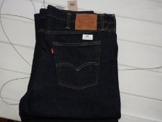 *Levi 514 Denim Jeans Size: 38/32