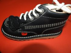 Pair of Children's Kickers (as per photograph) Siz