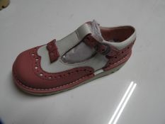 Pair of Children's Kickers (as per photograph) Siz