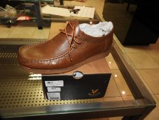 *Pair of Lyle & Scott Mens Shoes (Tan) Size: 9