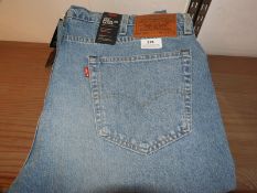 *Levi 502 Denim Jeans (Regular Taper) Size: 38/32