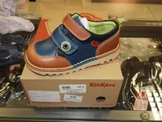 Pair of Childrens Kickers (Blue/Tan) Size: 9