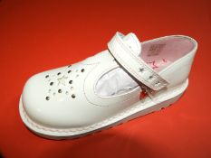 Pair of Children's Kickers (as per photograph) Siz