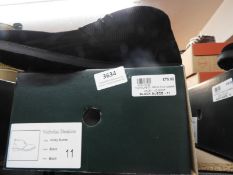 *Nicholas Deakin Boots (as per photograph) Size: 1