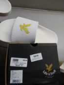 *Pair of Lyle & Scott Mens Sliders Size: 10
