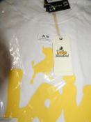 *Lois Men's T-Shirt Size: Large