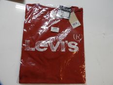 Levi's Childs T-Shirt with Logo (Red) Size: 16 Yea