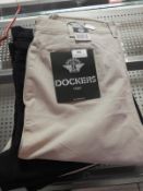*Dockers Crew Trousers Size: 34/36