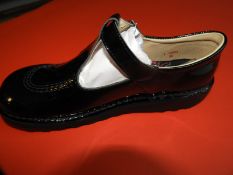 Pair of Children's Kickers (as per photograph) Siz