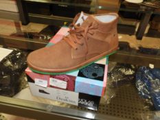 *Pair of Nicholas Deakins Predator Boots (Tan) Siz